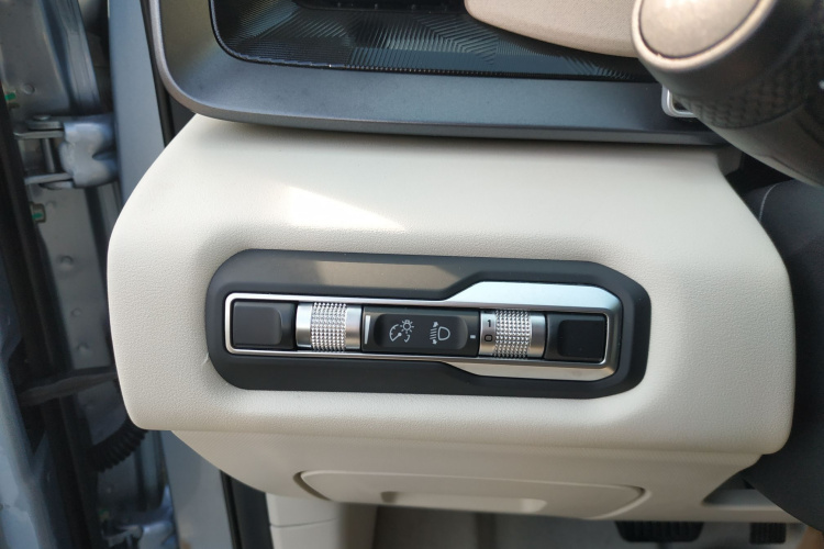 吉利汽车 吉利icon 2023款 1.5TD 巧克力醇巧版局部细节9004