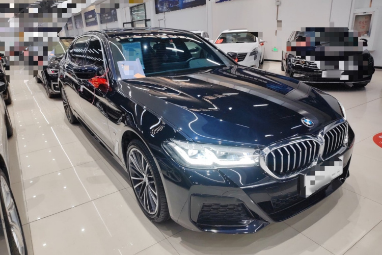 宝马5系 2023款 530Li 领先型 M运动套装车身外观3