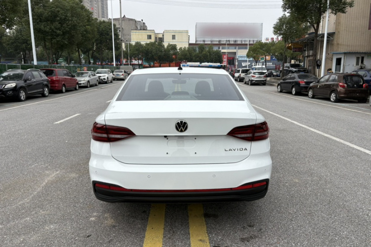 大众 朗逸 2023款 1.5L 自动得逸版车身外观6008