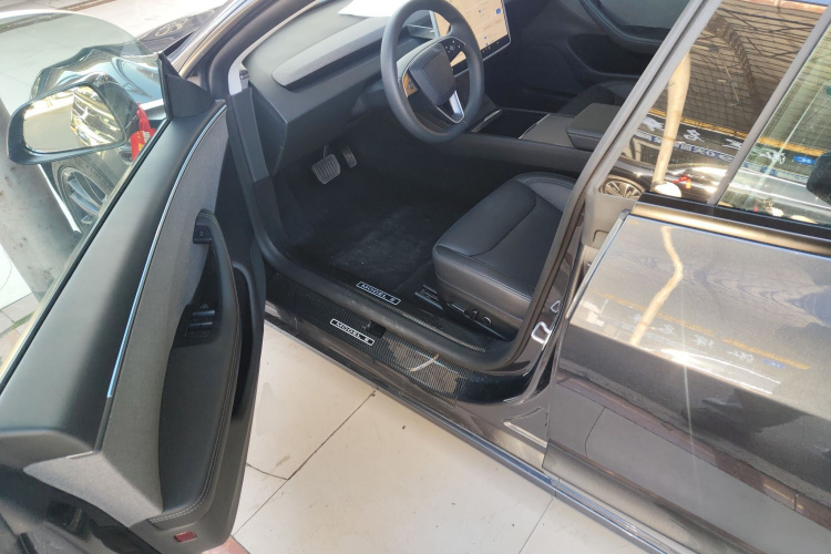 特斯拉 Model 3 2025款 后轮驱动版中控内饰20