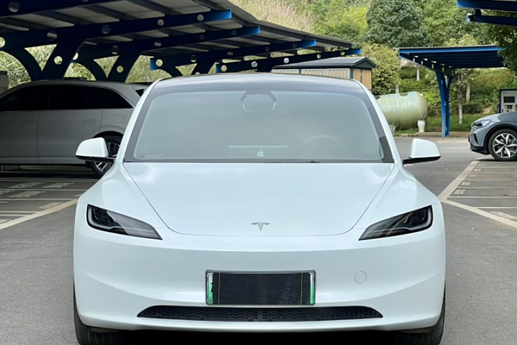 特斯拉 Model 3 2025款 后轮驱动版车身外观6005
