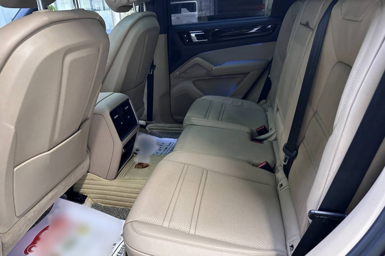 保时捷 2018款 Cayenne 3.0T中控内饰7005