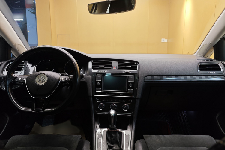 大众 高尔夫 2018款  230TSI 自动豪华型中控内饰7006