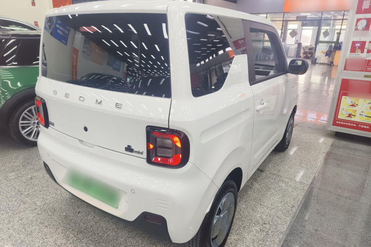 吉利银河 2023款 熊猫mini 200km 耐力熊车身外观7