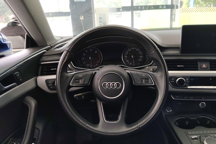 奥迪A5 2017款 Sportback 40 TFSI 时尚型中控内饰13