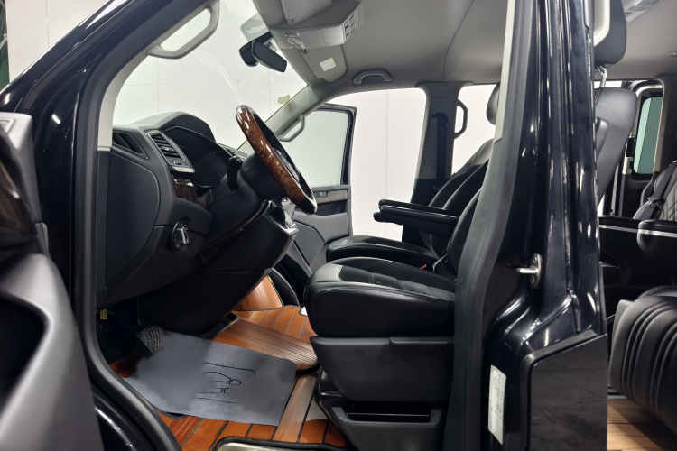 大众 迈特威 2018款 2.0TSI 两驱豪华版 7座中控内饰7008