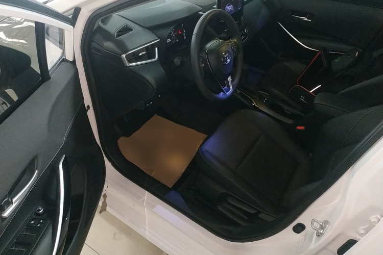 丰田 卡罗拉 2024款 1.8L 智能电混双擎 精英版中控内饰20