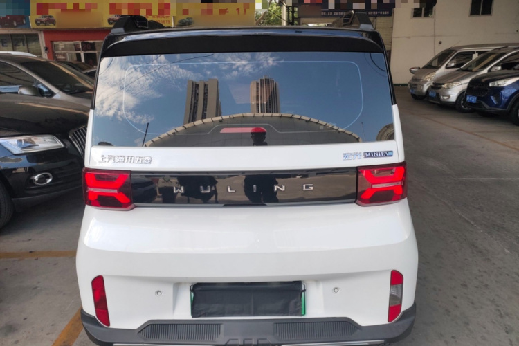 五菱汽车 宏光MINIEV 2022款 GAMEBOY 300km 玩咖款 磷酸铁锂车身外观6