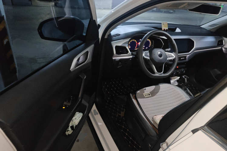 大众 探影 2021款 1.5L 自动 悦智联版中控内饰20