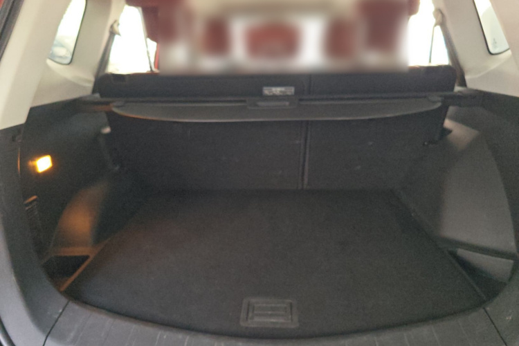 东风风行 风行T5 2020款 1.5T 自动豪华型 国VI机舱底盘23