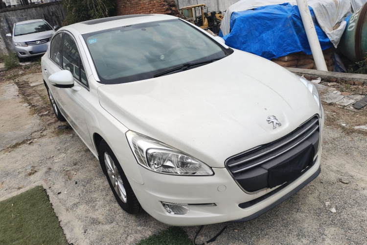 标致508 2012款 2.0L 自动天窗经典版车身外观3