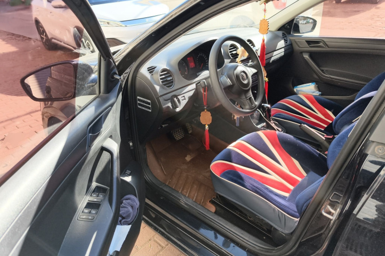 大众 捷达 2015款 1.6L 自动时尚型中控内饰20