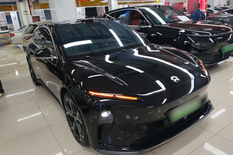 蔚来ET5T 2023款 75kWh Touring车身外观3