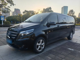 奔驰 威霆 2018款 2.0T 精英版 9座 国VI