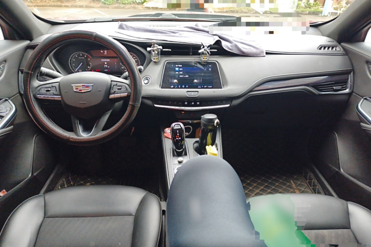 凯迪拉克XT4 2020款 改款 28T 两驱技术型中控内饰12