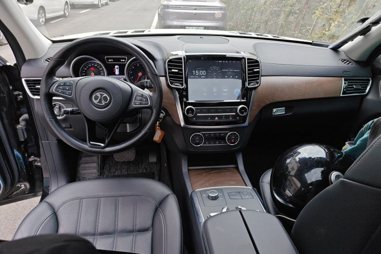 北京越野 北京BJ90 2021款 3.0T 政荣版中控内饰7002