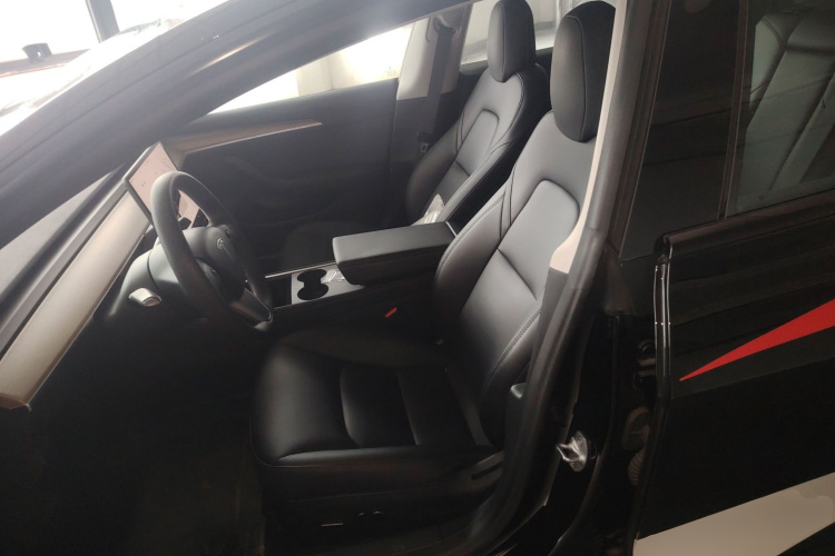 特斯拉 Model 3 2022款 后轮驱动版局部细节19