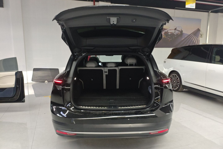 蔚来ES6 2024款 75kWh机舱底盘23