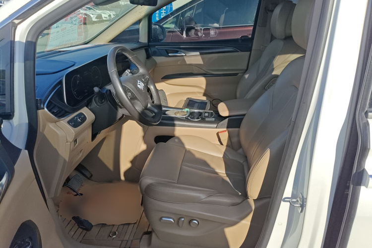 别克GL8 2020款 ES陆尊 653T 旗舰型中控内饰19