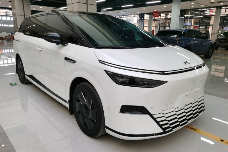 小鹏X9 2024款 640四驱高性能Max车身外观6002