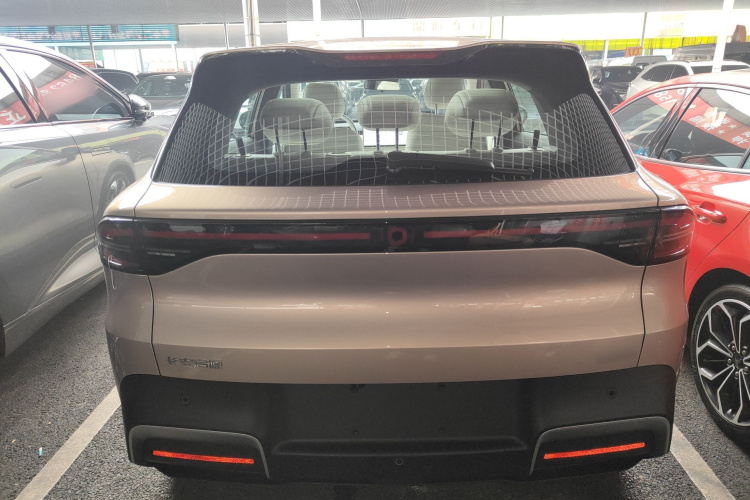 长安启源Q05 2026款 506Max车身外观6