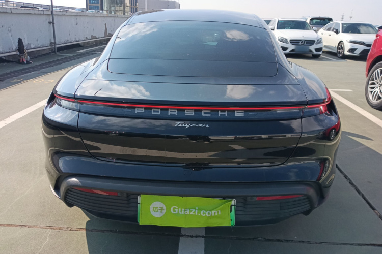 保时捷 2022款 改款 Taycan车身外观6