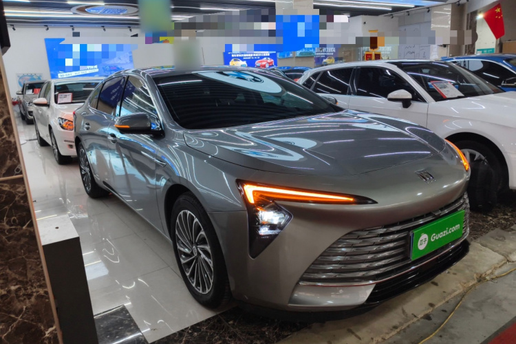 别克 君越 2023款 28T 越尊版车身外观3