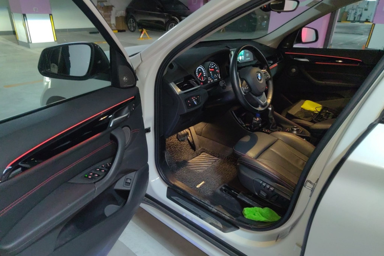 宝马X1 2019款 xDrive20Li 尊享型中控内饰20