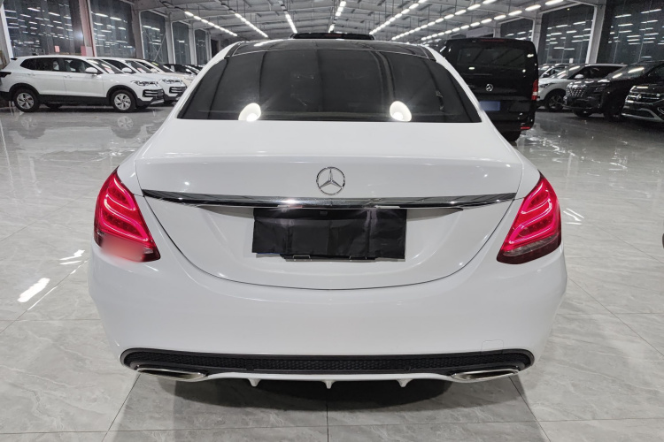 奔驰C级 2015款 改款 C 200 L 运动型车身外观6004