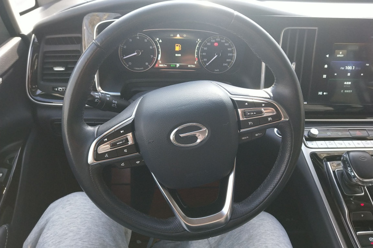 广汽传祺 传祺M8 2023款 领秀系列 390T 尊享版中控内饰13