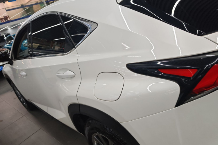 雷克萨斯NX 2020款 200 前驱 锋行版 国VI车身外观4