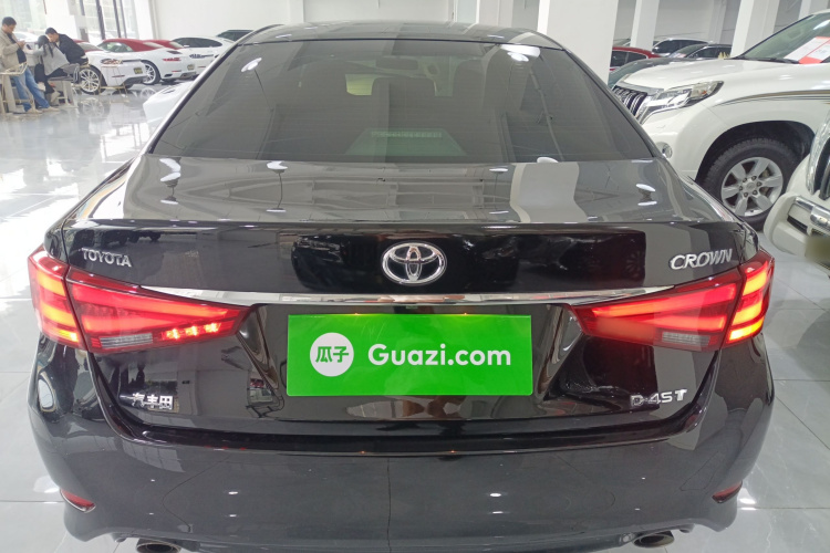 丰田 皇冠 2018款 2.0T 先锋版车身外观6