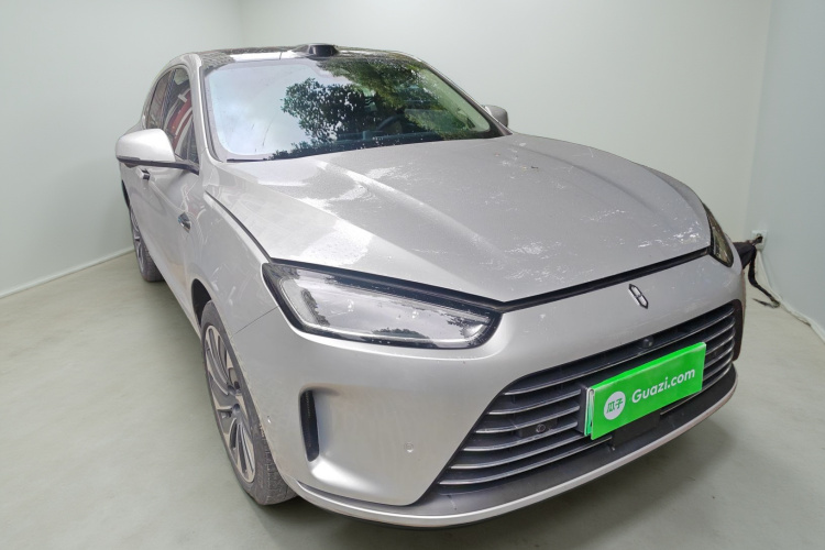 鸿蒙智行 问界M5 2023款 增程四驱智驾版车身外观3