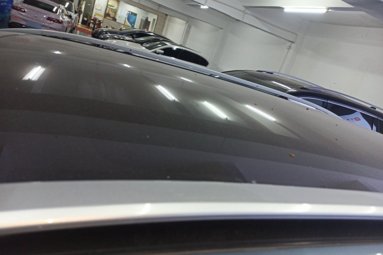 路虎 发现运动版 2021款 249PS R-Dynamic SE 性能科技版 7座局部细节57