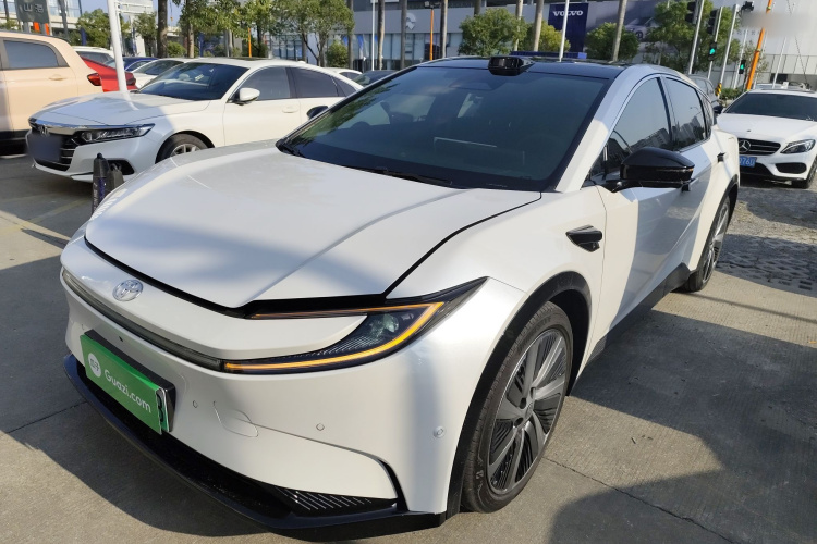 丰田bZ5 2025款 550 PRO智行版车身外观1