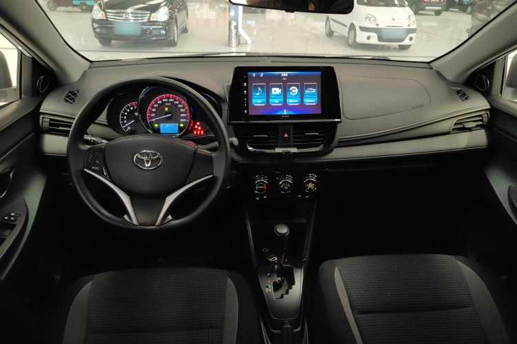 丰田 威驰 2022款 1.5L CVT创行CARE版中控内饰7002