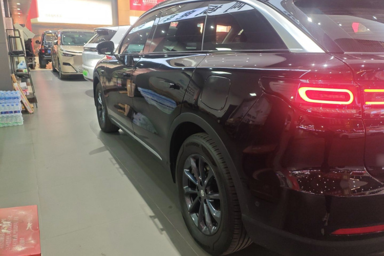 零跑汽车 零跑C11 2023款 增程 285智享版车身外观6003