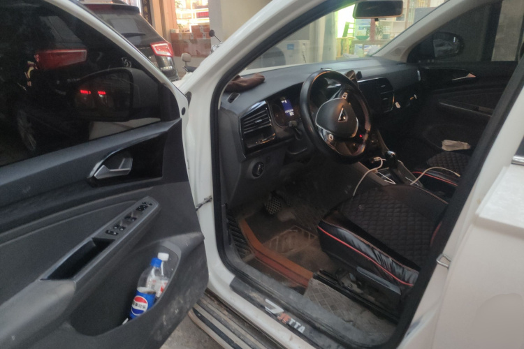 捷达VS5 2019款 280TSI 自动进取型中控内饰20