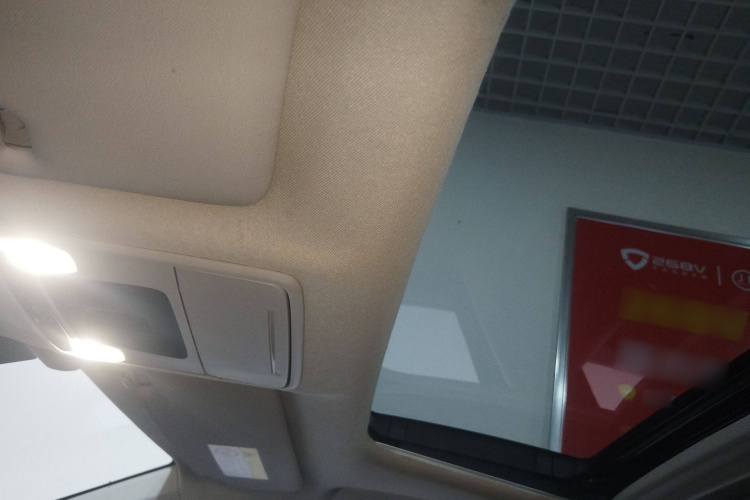 本田 思域 2022款 240TURBO CVT劲动版局部细节22