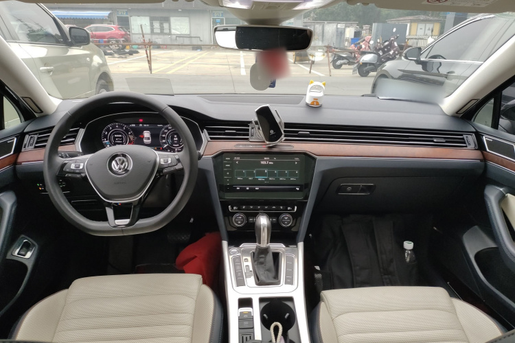 大众 迈腾 2018款 380TSI DSG 旗舰型中控内饰12
