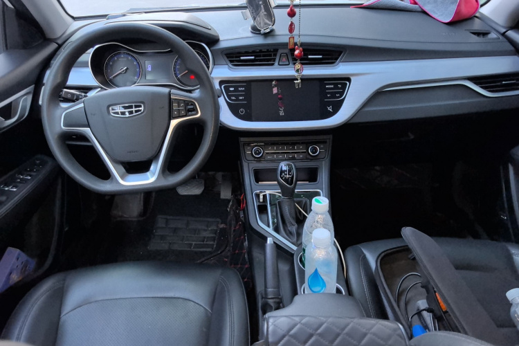 吉利汽车 远景 2020款 1.5L CVT超值版中控内饰7002