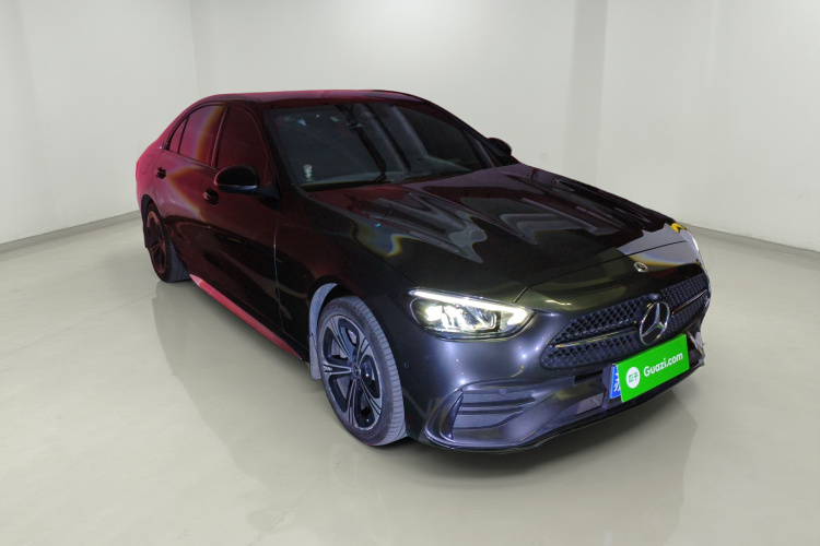 奔驰C级 2022款 改款 C 260 L 皓夜运动版车身外观3