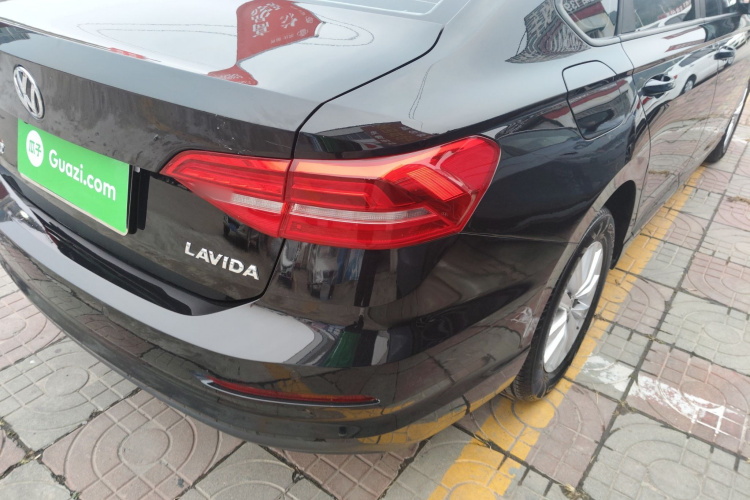 大众 朗逸 2018款 1.5L 自动风尚版 国V车身外观9