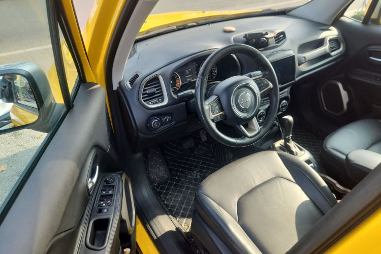 Jeep 自由侠 2016款 1.4T 自动智能版中控内饰20