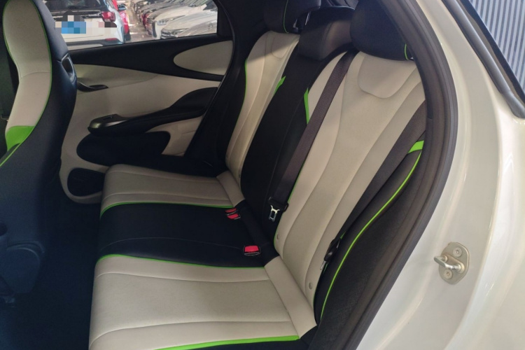 比亚迪 海豚 2021款 405km 时尚版中控内饰7004