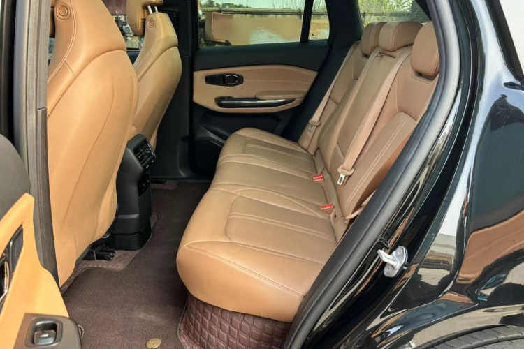 蔚来ES6 2022款 75kWh 运动版中控内饰7001