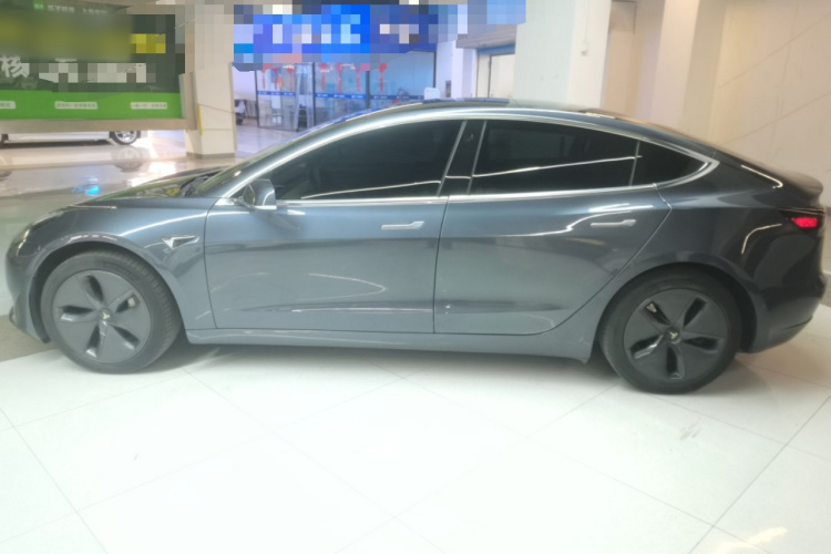特斯拉 Model 3 2020款 标准续航后驱升级版车身外观6003