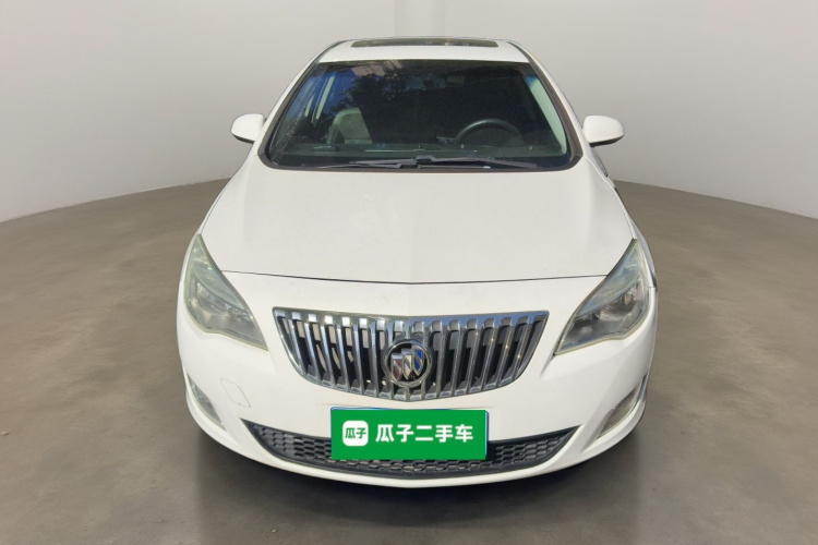 别克 英朗 2014款 XT 1.6L 自动时尚版车身外观2