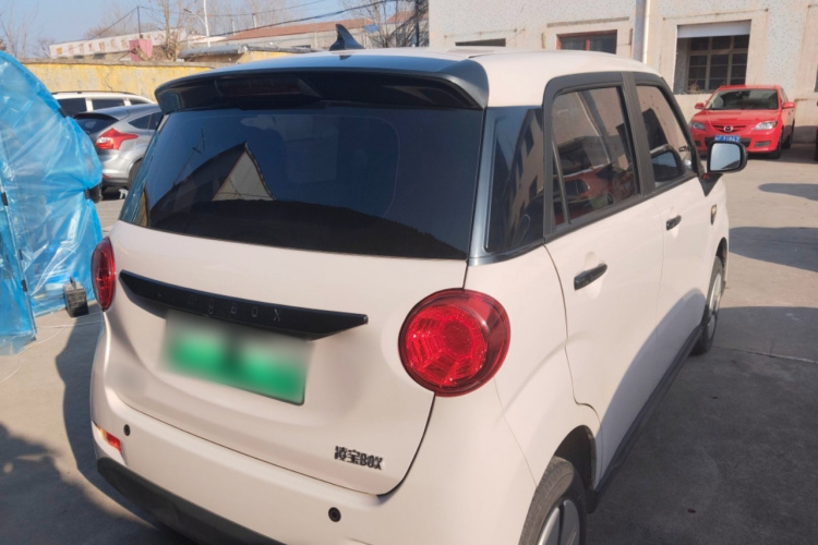 凌宝汽车 凌宝BOX 2022款 李清照Pro版 14.72kWh车身外观6005
