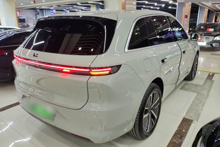 理想汽车 理想L6 2024款 Max车身外观7